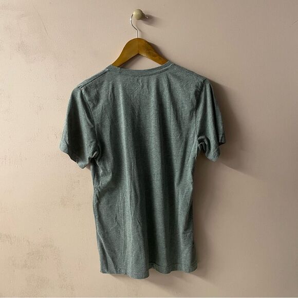 Elevated Faith Gray “Do Not Fear” Tee Size M GUC - Picture 2 of 9